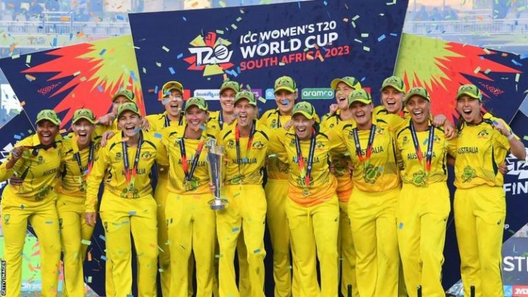 Meg Lanning: Former Australia captain says weight loss and insomnia led to international retirement